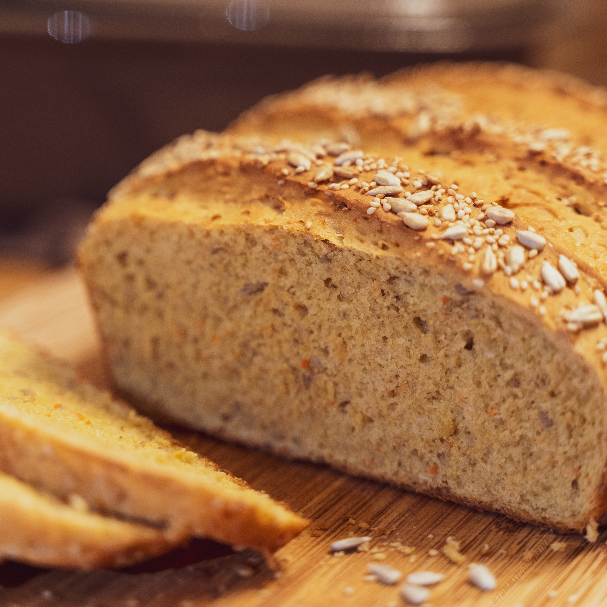 Dinkel-Möhren-Brot - YUMMYFOODbyirina